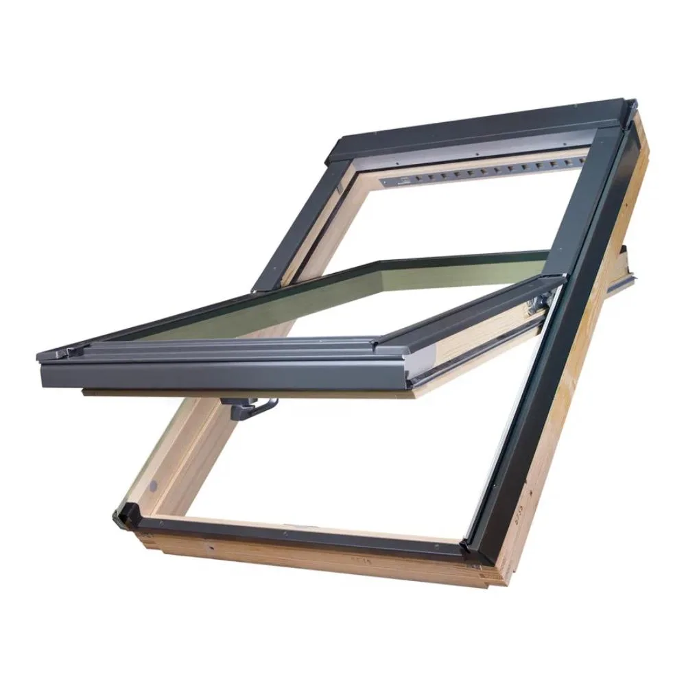 Окно мансардное Fakro Profi FTP-V U4 ThermoPro 66*118см дерево, лак ручка снизу двухкамерный